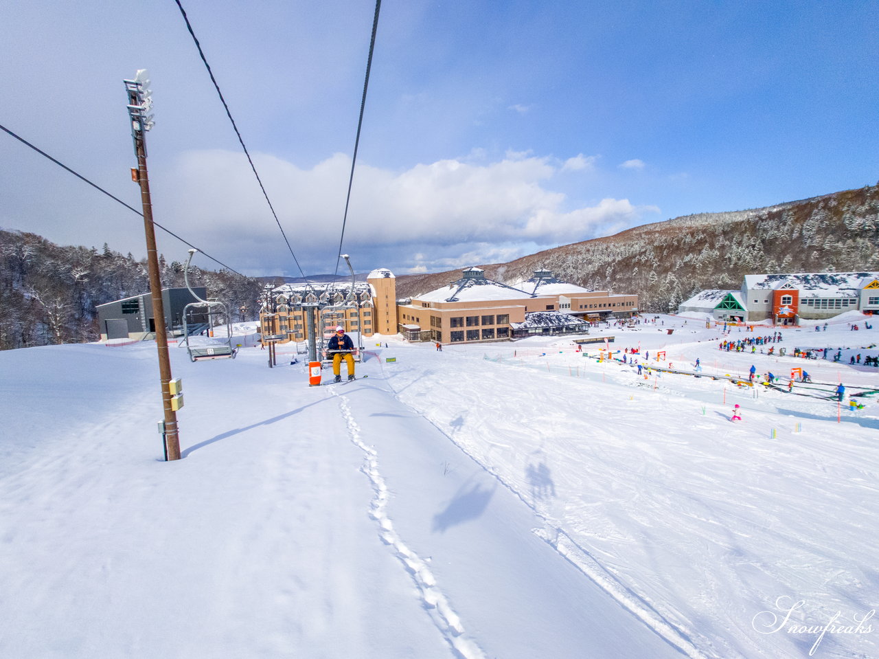 キロロリゾート｜北海道屈指の人気ゲレンデのオープン初日を、アルペンスキー元日本代表・平澤岳さんと一緒に大満喫♪